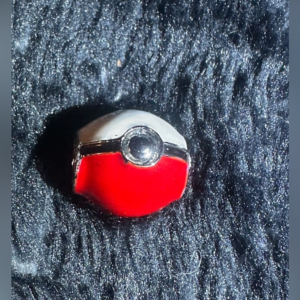 Pokemon Pokeball Fully Enameled Charm For Charm Bracelet - Picture 5 of 6